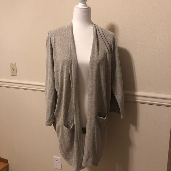 Cardigan - Picture 5 of 7